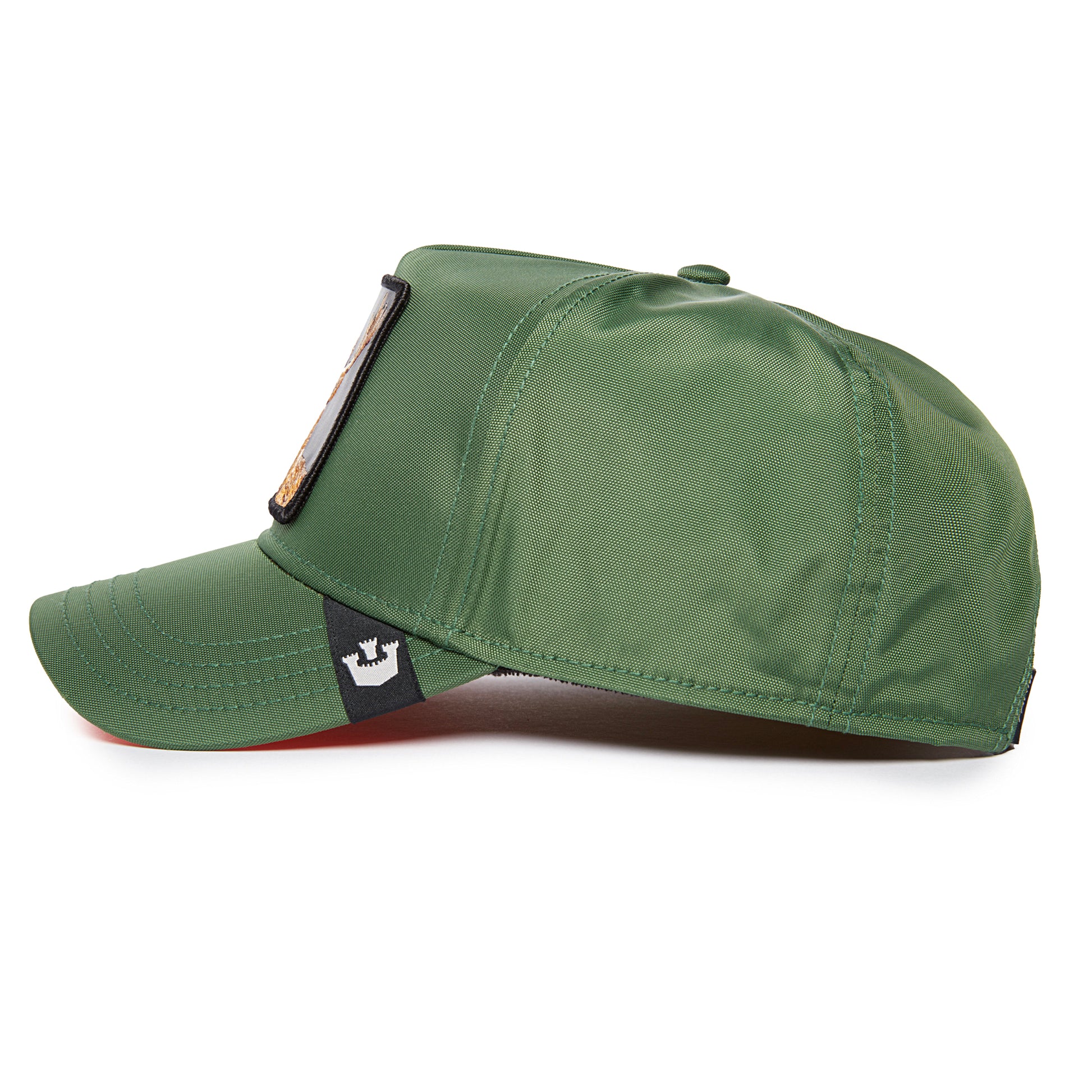 Grüne Goorin Cap mit aufgesticktem Hirsch-Logo vorne und schwarzem Label am Schirmrand.