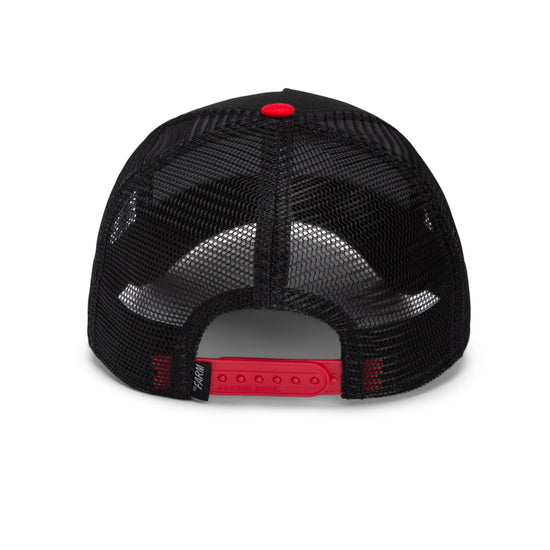 Schwarze Mesh-Trucker-Cap mit verstellbarem roten Verschluss und rotem Druckknopf oben.