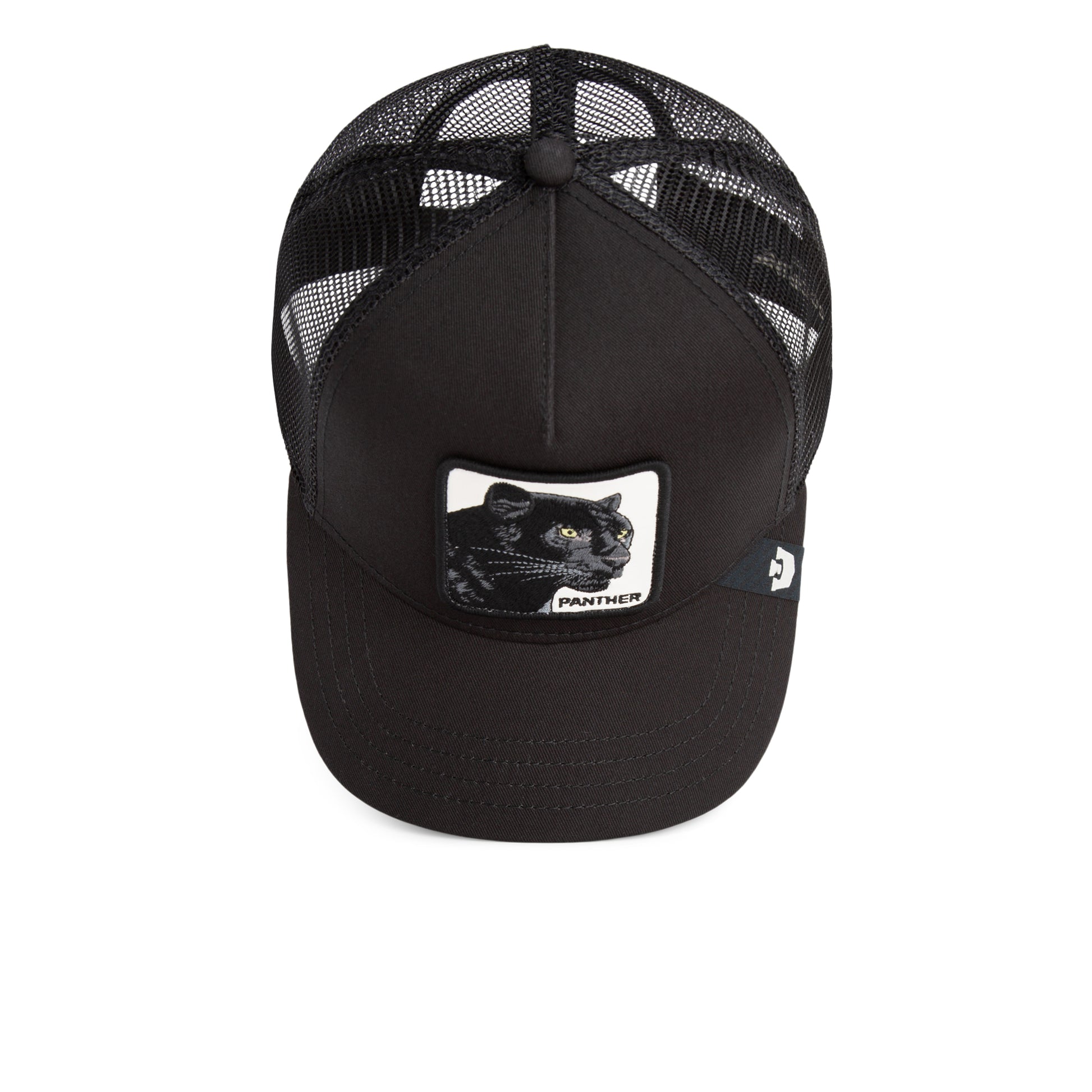 Schwarze Trucker-Cap mit Netzrückseite und Panther-Logo auf weißem Patch vorne.